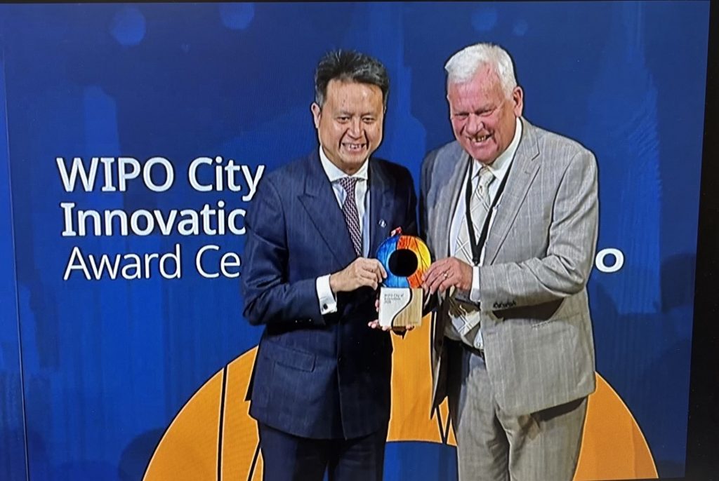 Director General of WIPO Daren Tang with Cllr Graham Morgan, Deputy Mayor of the Liverpool City Region.